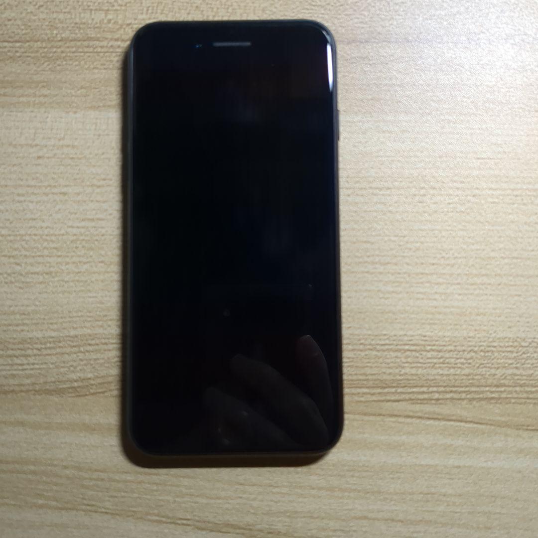 Apple iPhone SE 第2世代本体128GB　ブラック　SIMフリー