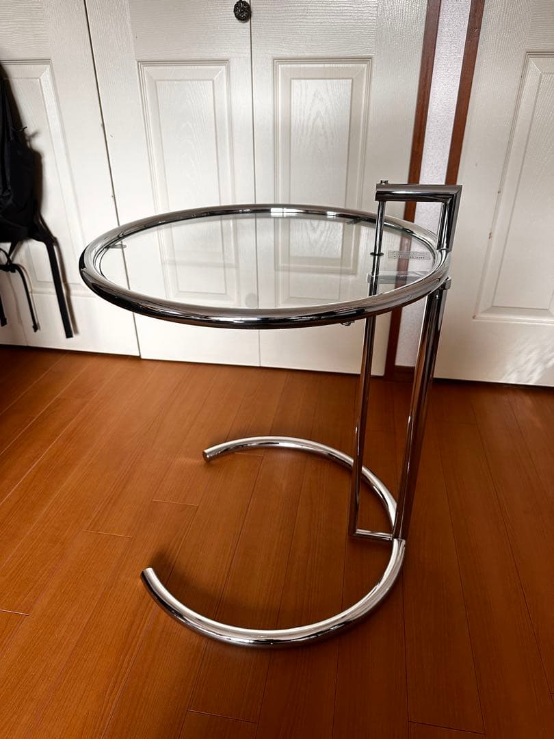 Cassina/ClassiCon カッシーナ クラシコン サイドテーブル