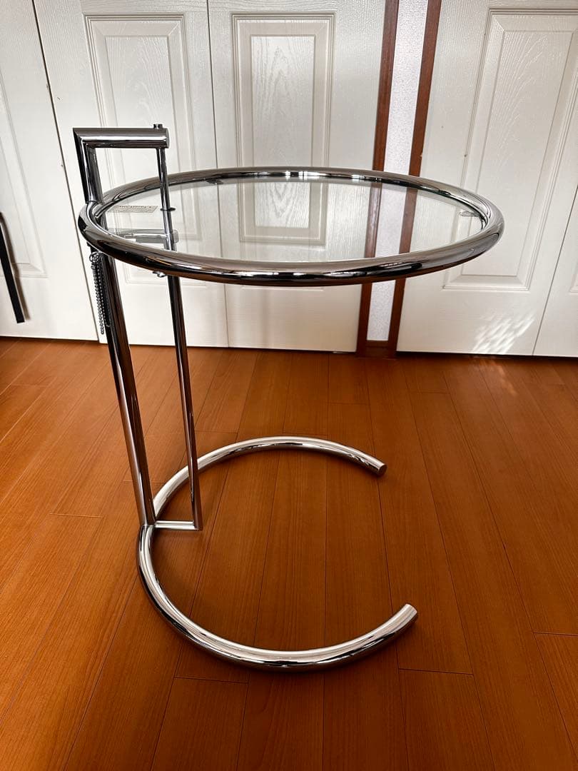 Cassina/ClassiCon カッシーナ クラシコン サイドテーブル