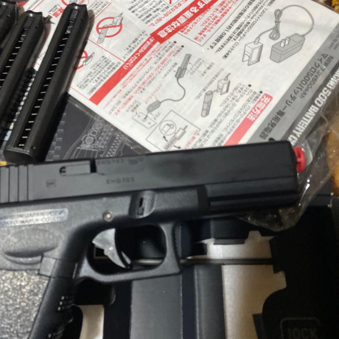 マルイ　GLOCK 18C 電動ガン マガジン3本付き