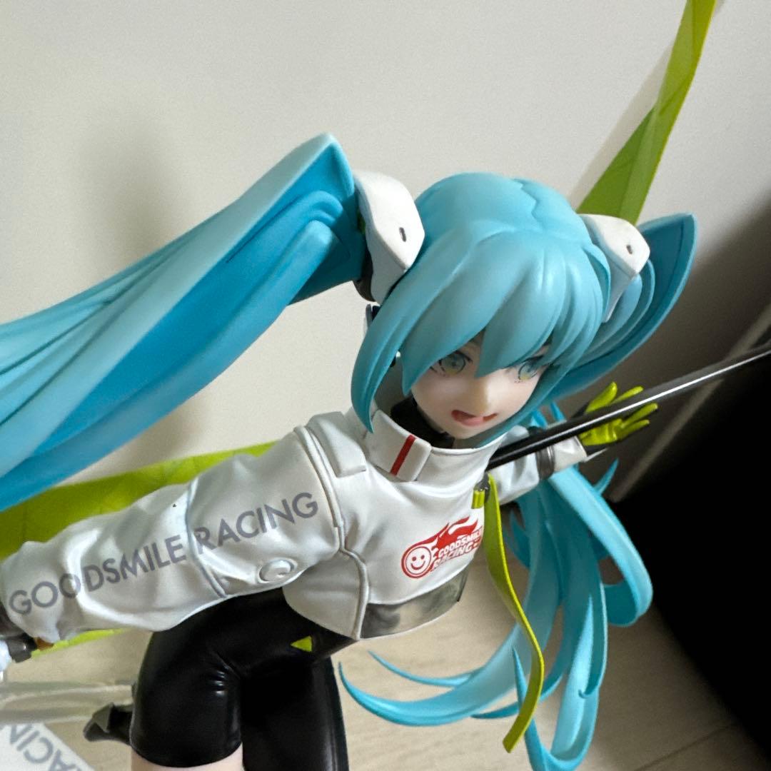 初音ミク　レーシングミク　2022　フィギュア