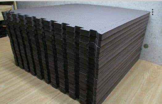 【未使用 】高品質！厚さ2cm！ジョイントマット大判　床暖房対応　16枚3畳