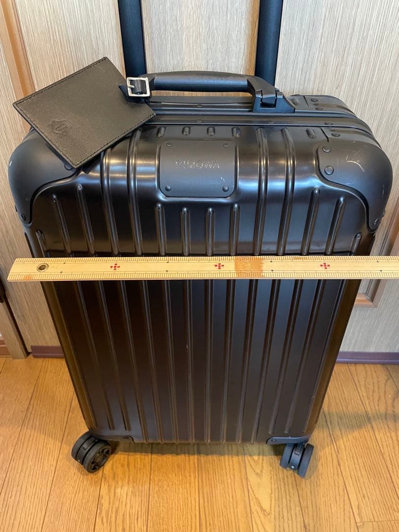 RIMOWA ブラック キャリーケース 機内持ち込み可能