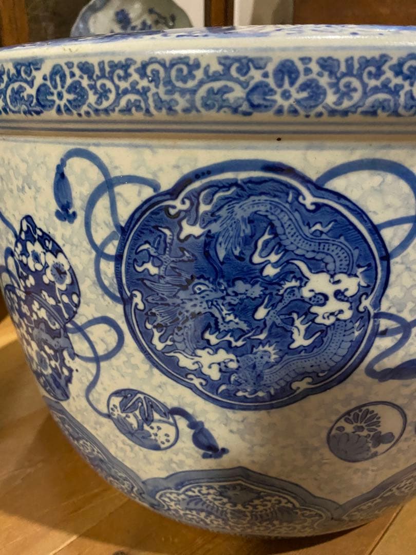 手毬紋様の可愛い大きな火鉢