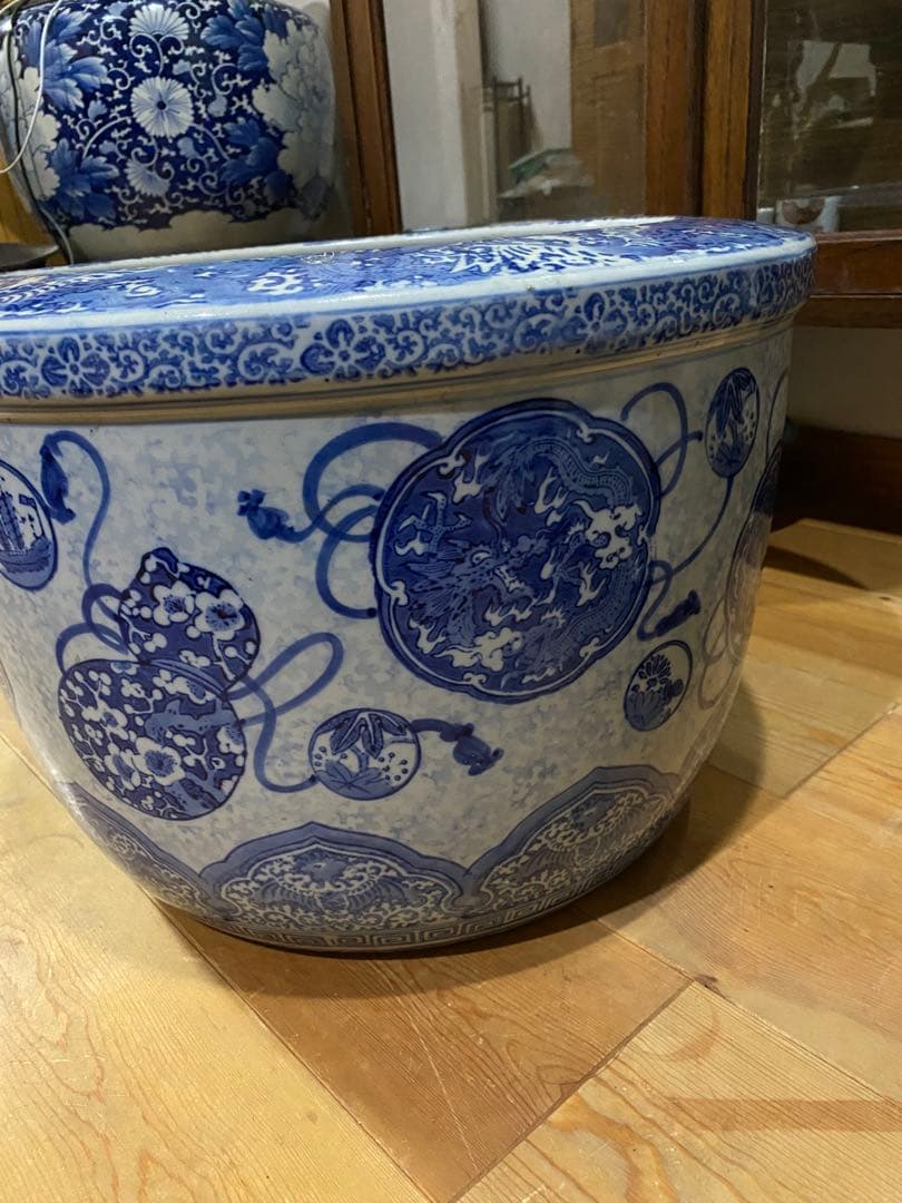 手毬紋様の可愛い大きな火鉢