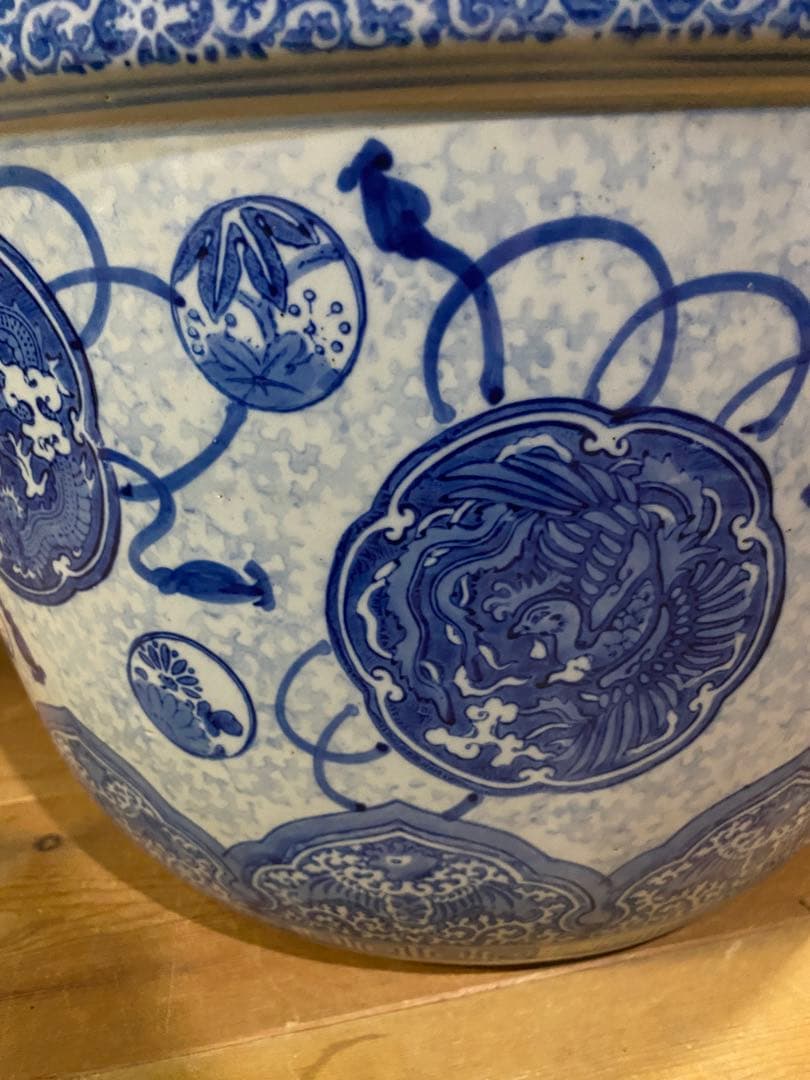 手毬紋様の可愛い大きな火鉢