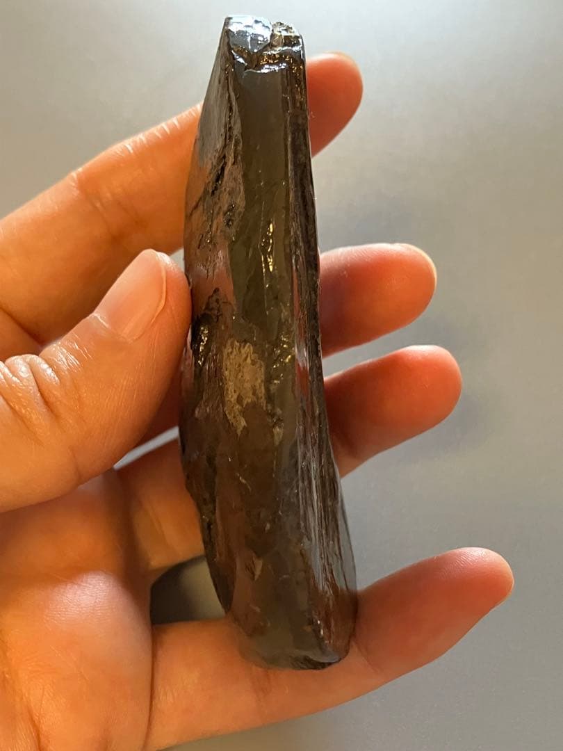 カナダ産　アンモライト　化石　原石　幅8.5cm 箱付き