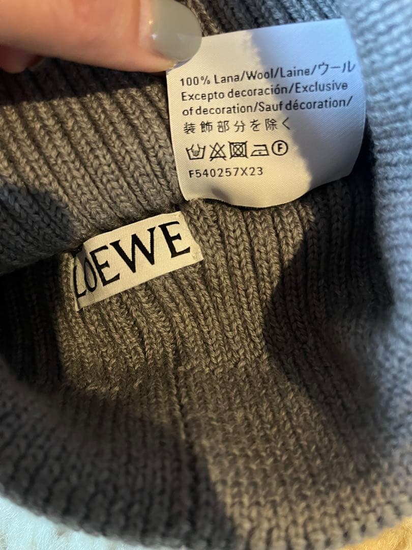 LOEWE グレー ニット帽