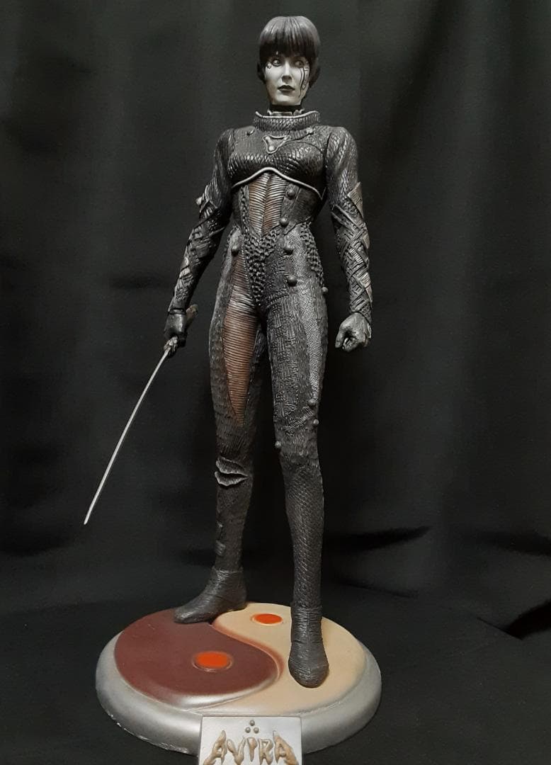 【プロ制作】フューチャーモデルズ　タオの月　AVIRA ガレージキット完成品