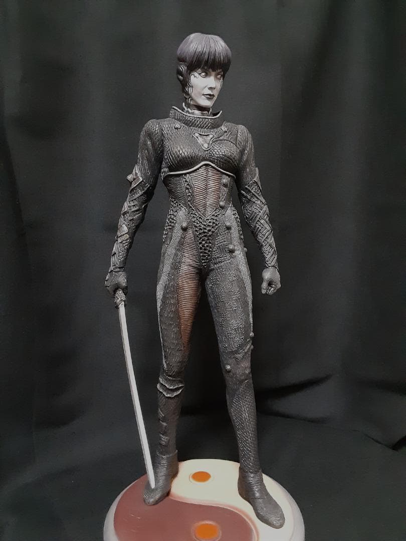 【プロ制作】フューチャーモデルズ　タオの月　AVIRA ガレージキット完成品