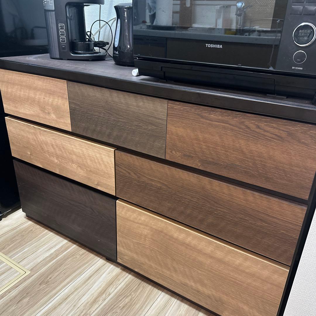 モダンデザイン チェスト　キッチンカウンター　食器棚　サイドボード　ウッド