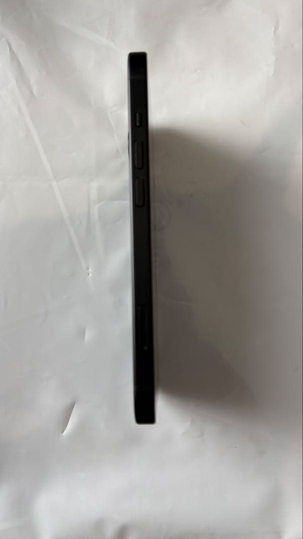 iPhone15 128GB ブラック SIMフリー 電池93% 箱付 小傷