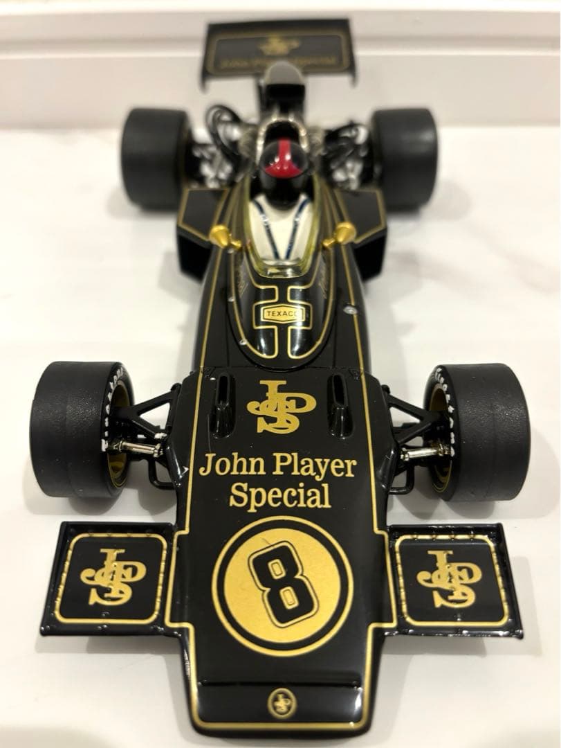 【サンスター　ロータス72 1970年〜75年　1/18】