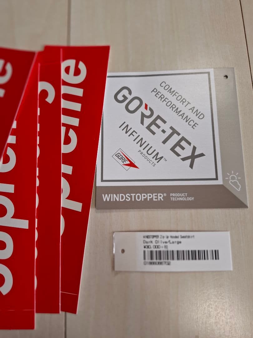 Supreme　WINDSSTOPPER　ウィンドストッパー
