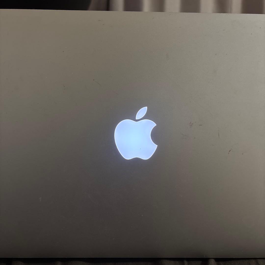 値下げMacBook Pro 13インチ (Early 2015)