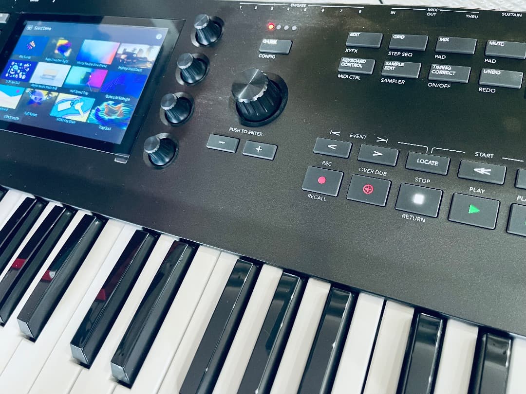 希少 AKAI MPC Key 61 生産完了品 即発送 サンプラー シンセ