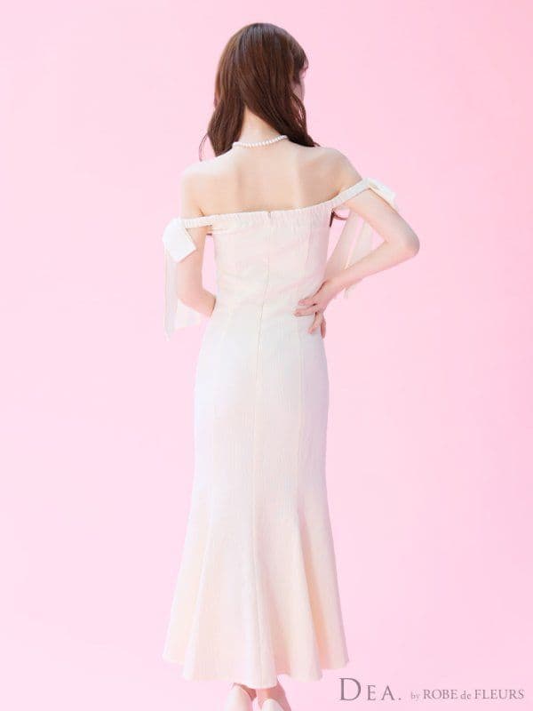 DEA. ディア オフショルリボンドレス