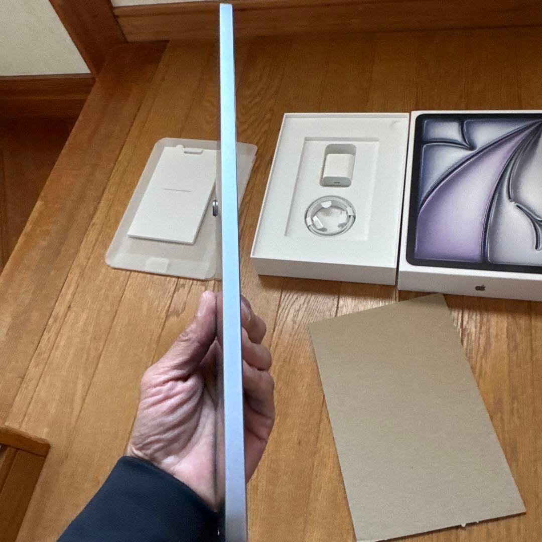 Apple 11インチiPad Air (M2)128GB本体スペースグレイ