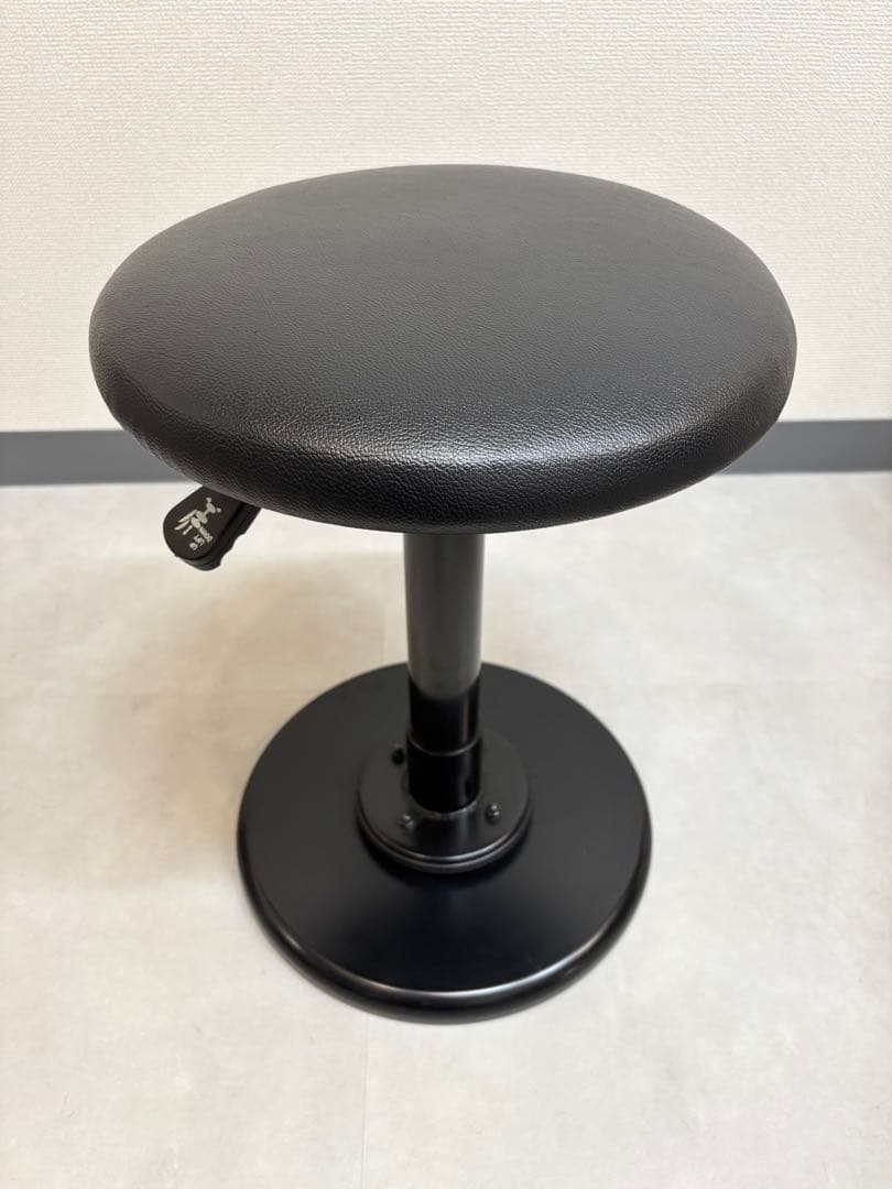 ヘッドスパ　スツール　ビューティーガレージ