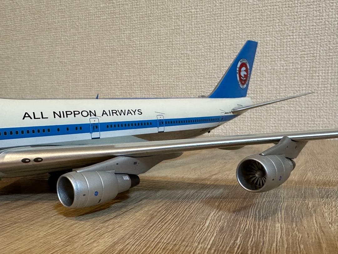 ANA B747SR-100全日空 BBOX 1/200 JA8136