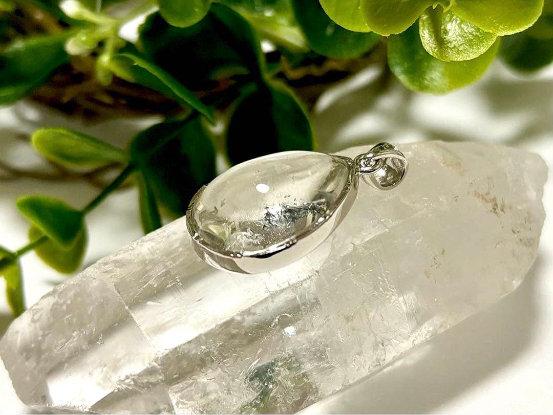 究極品質　秘蔵放出　英雄の守護石　エンジェルラダースティブナイトインクォーツPT