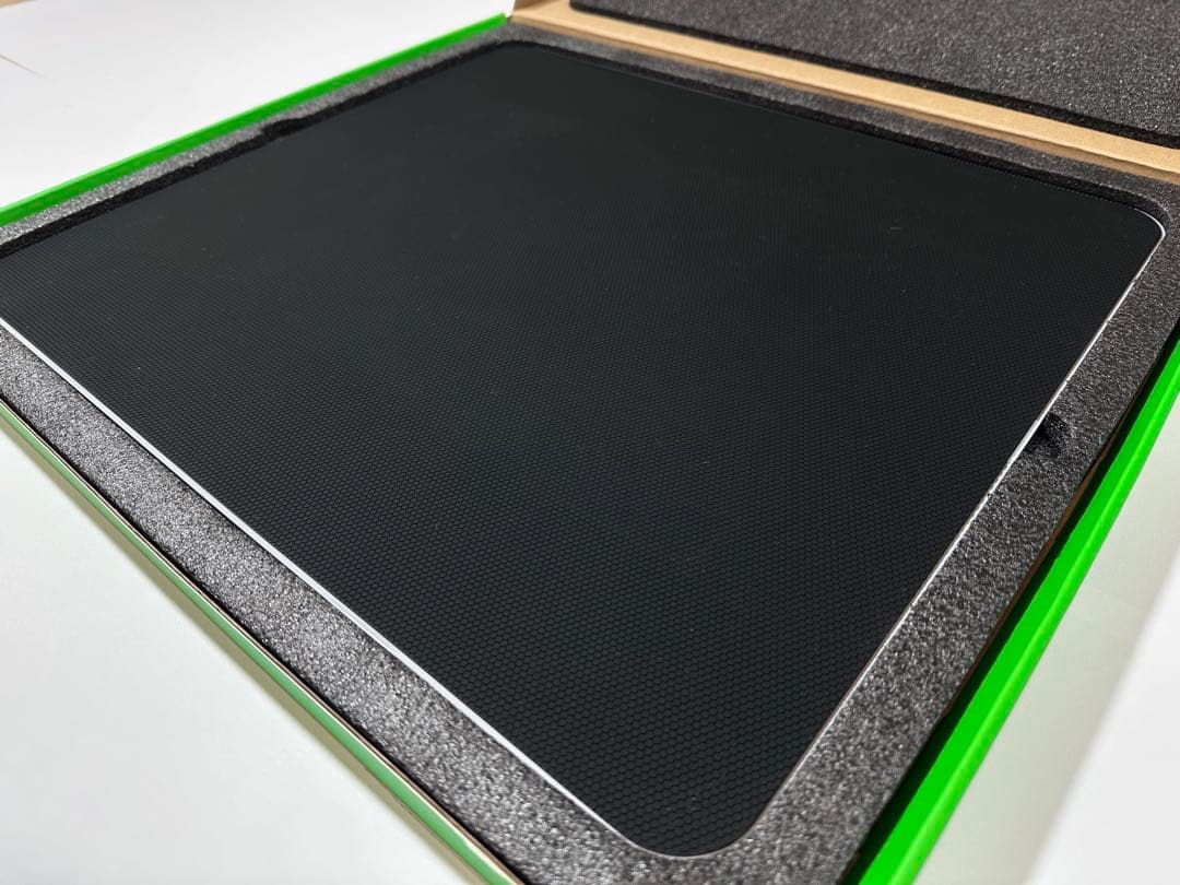 Razer Atlas ホワイト ガラスマウスパッド 白 レイザーアトラス