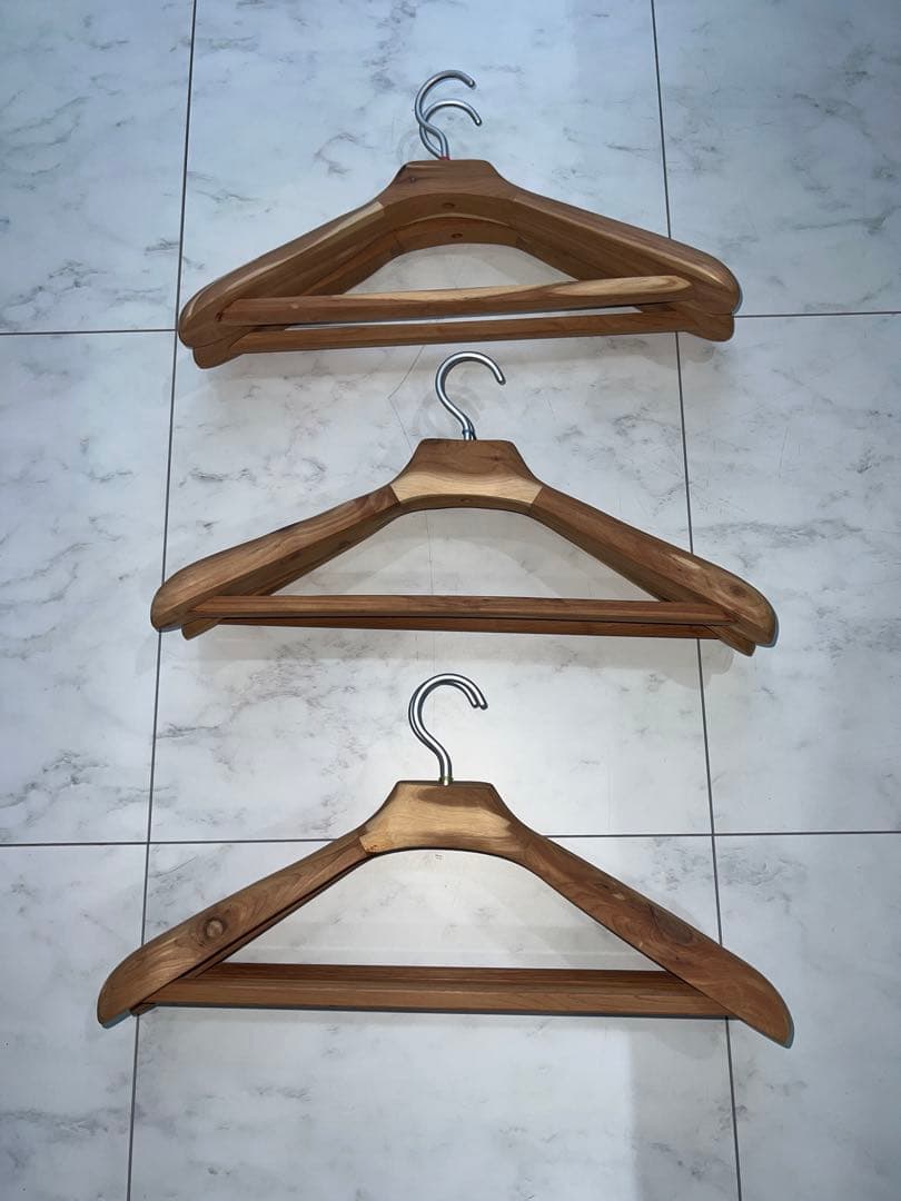 32本セット　無印良品にて購入　ハンガー レッドシダー　バラ売り不可