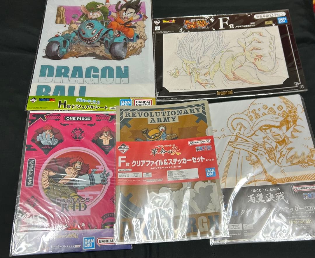 ワンピースくじ他　フィギュア　タオル等90点以上　まとめ売り　未開封多数