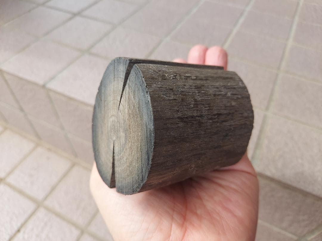 阿武隈川産 埋もれ木（小）　新古今和歌集に詠まれた本物の伝承品