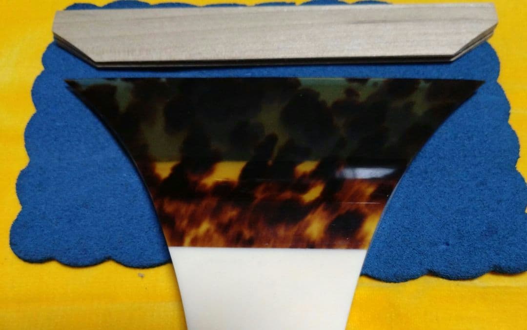 地唄用三味線バチ(鼈甲)とケース