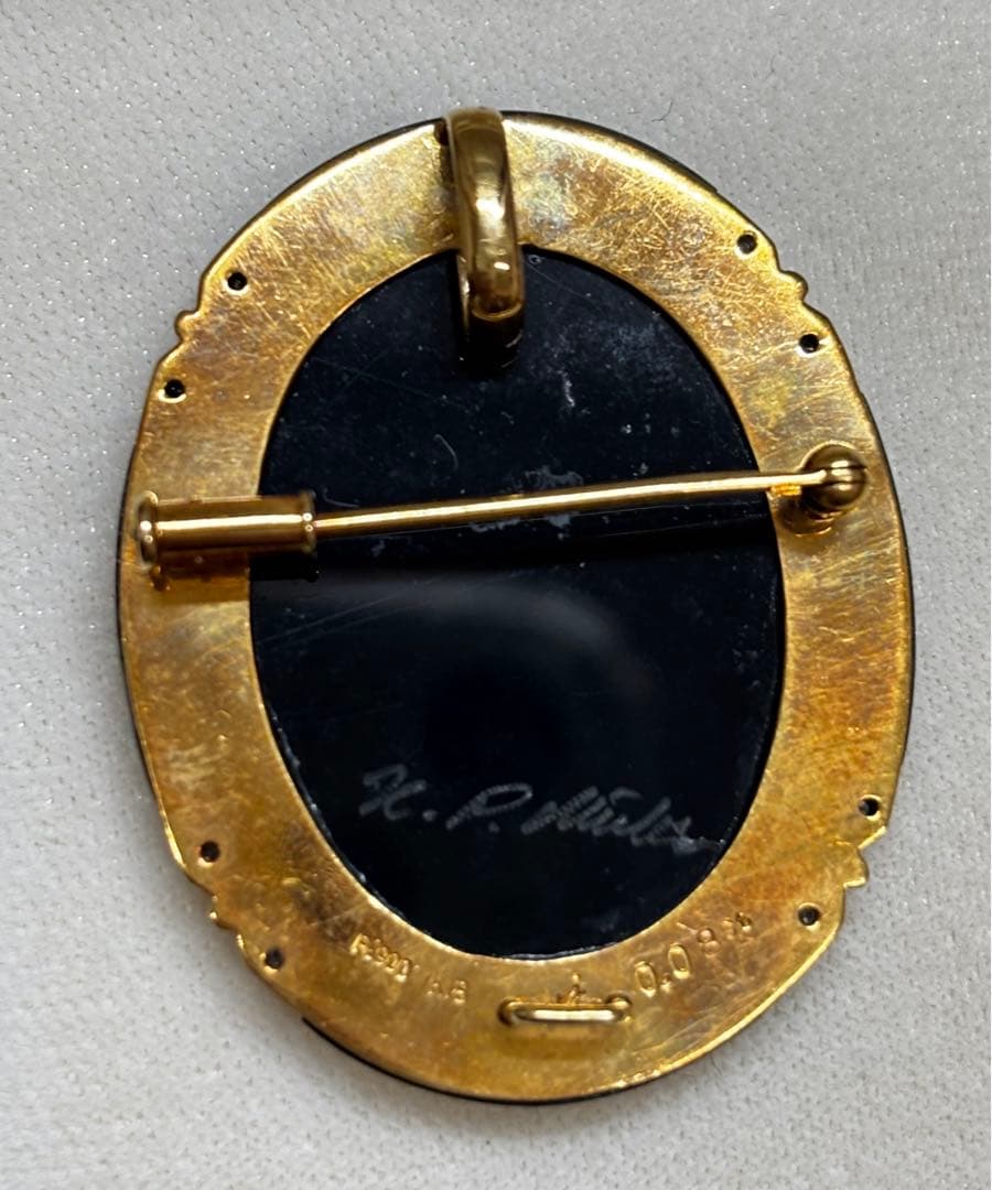 ミューラー作　カメオ　ブローチ＆ペンダントトップpt900+k18ダイヤ0.8