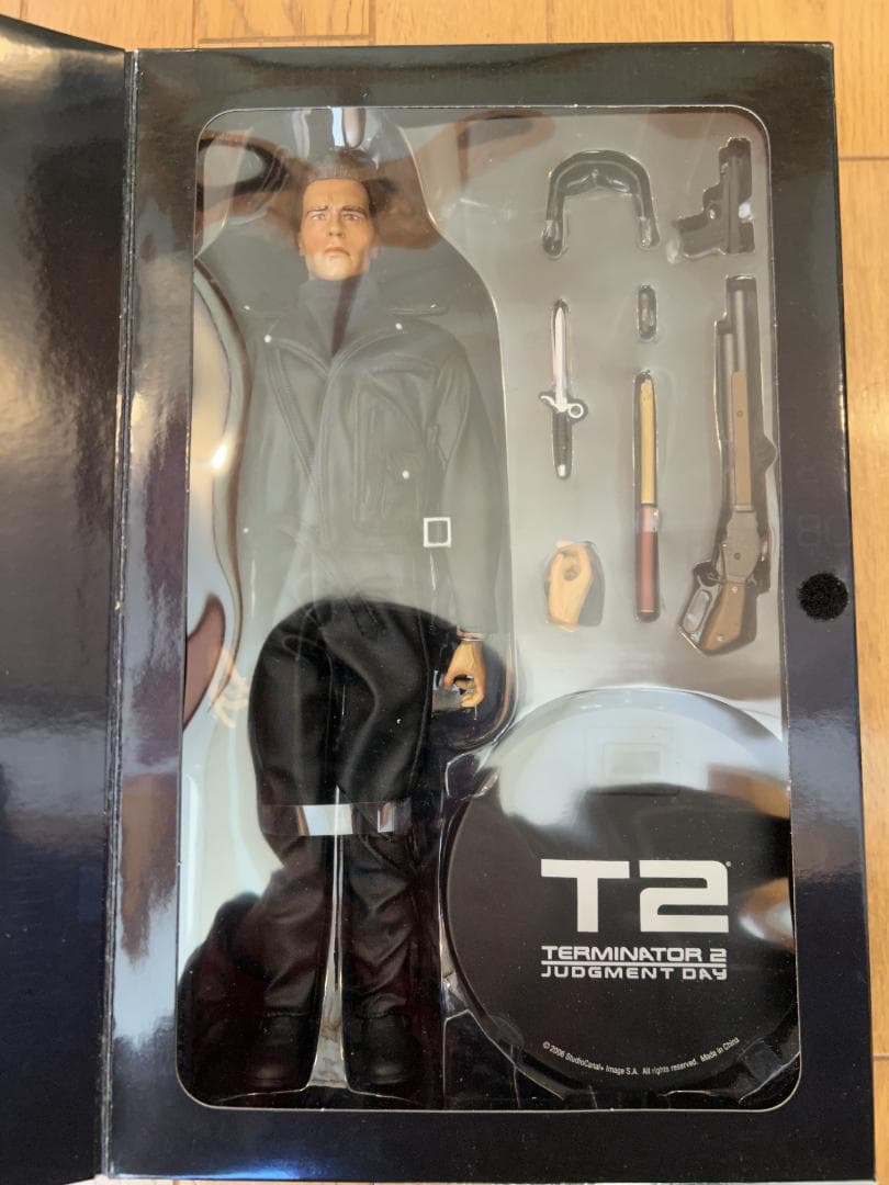 【値下げ】1/6フィギュア　ターミネーター2　T-800　サイドショウ