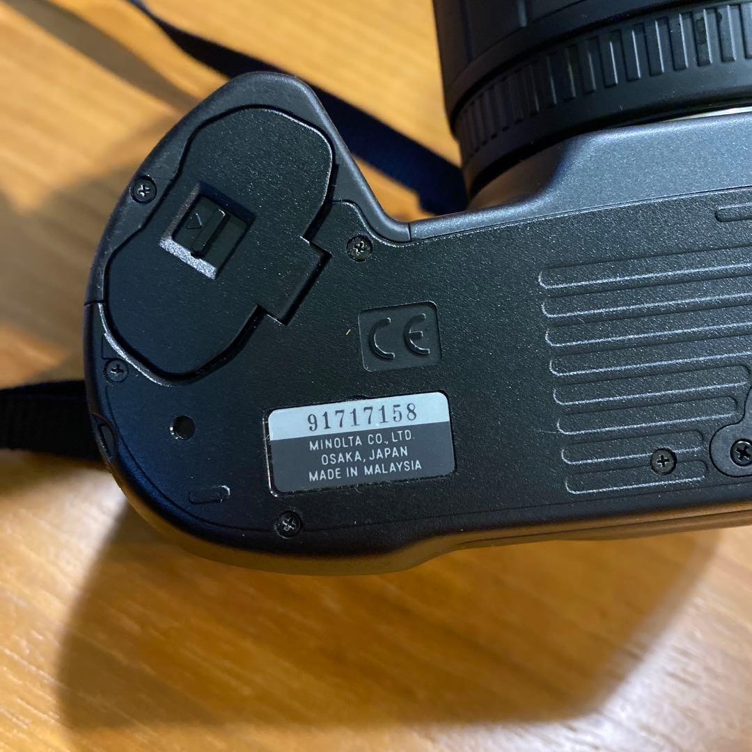 Japan MINOLTA一眼レフカメラα303si SIGMAレンズとカバン