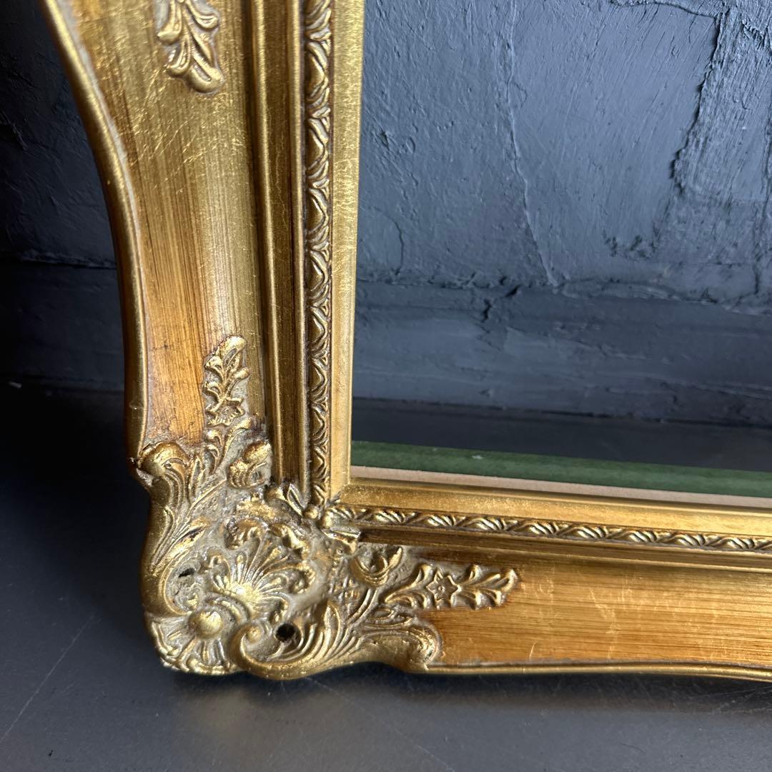 ゴールド アンティークフレーム 大きめ　ディスプレイなどに❣️