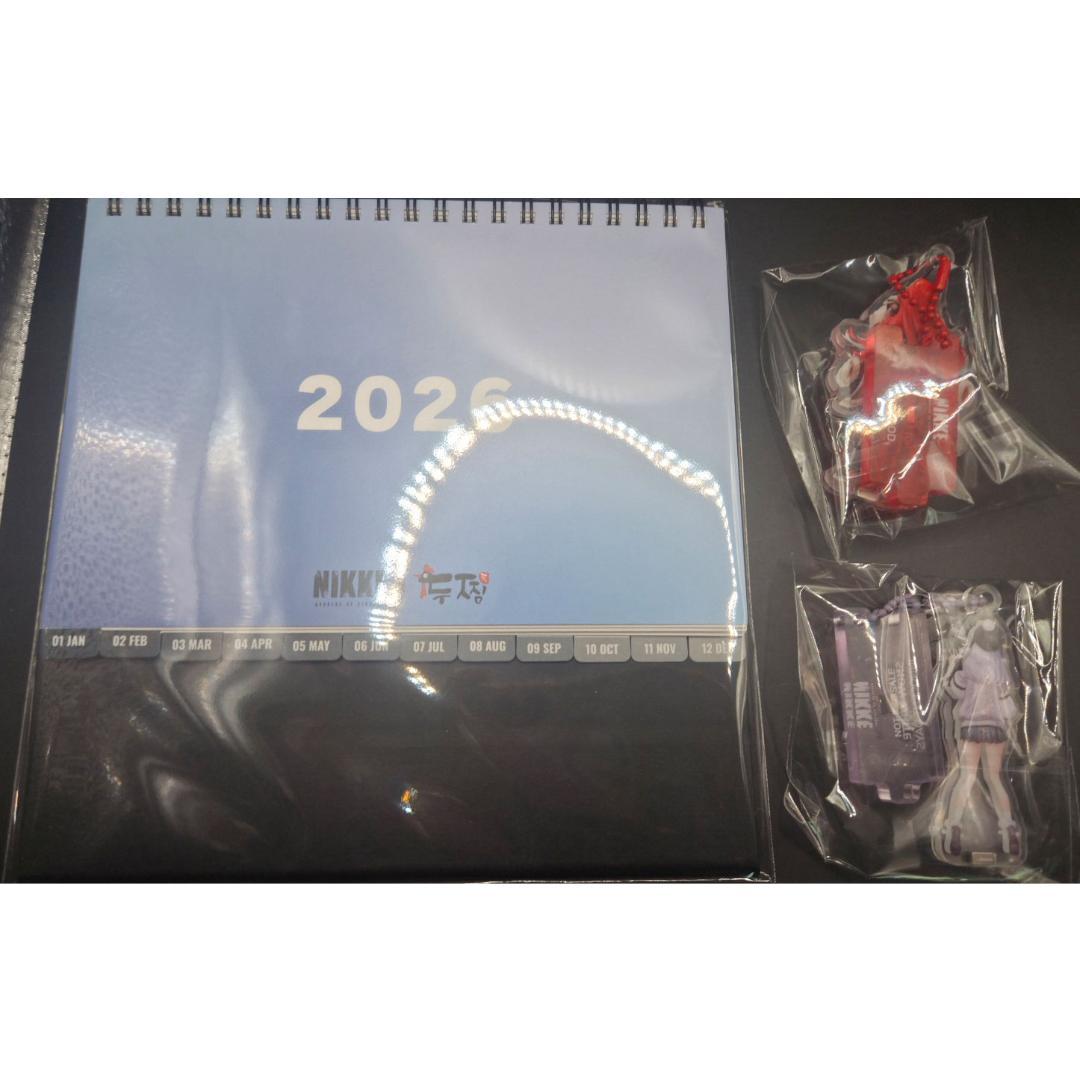 NIKKE レッドフード スタンドキーリング スノーホワイト 卓上カレンダー