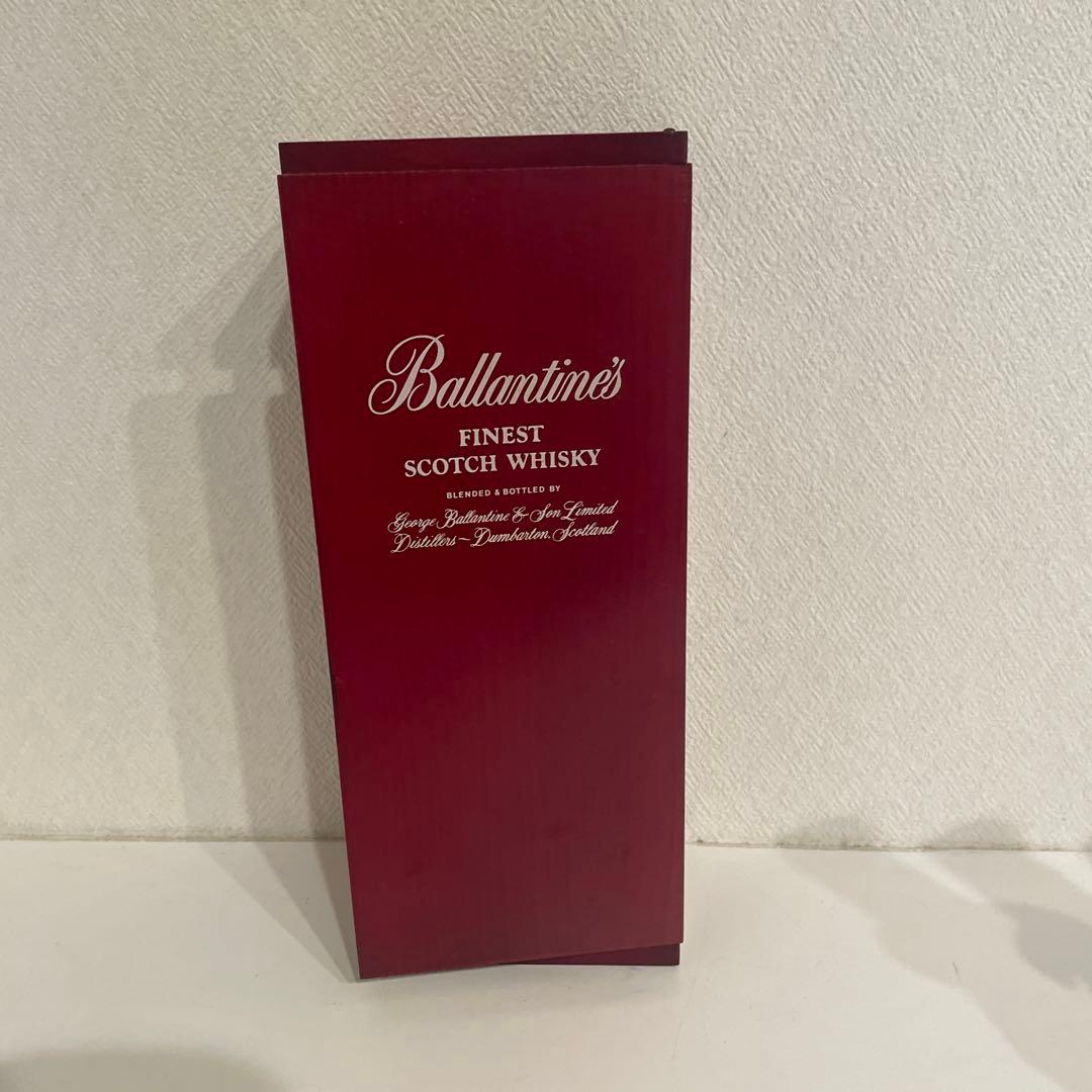バランタイン FINEST スコッチウィスキーオルゴール箱付き