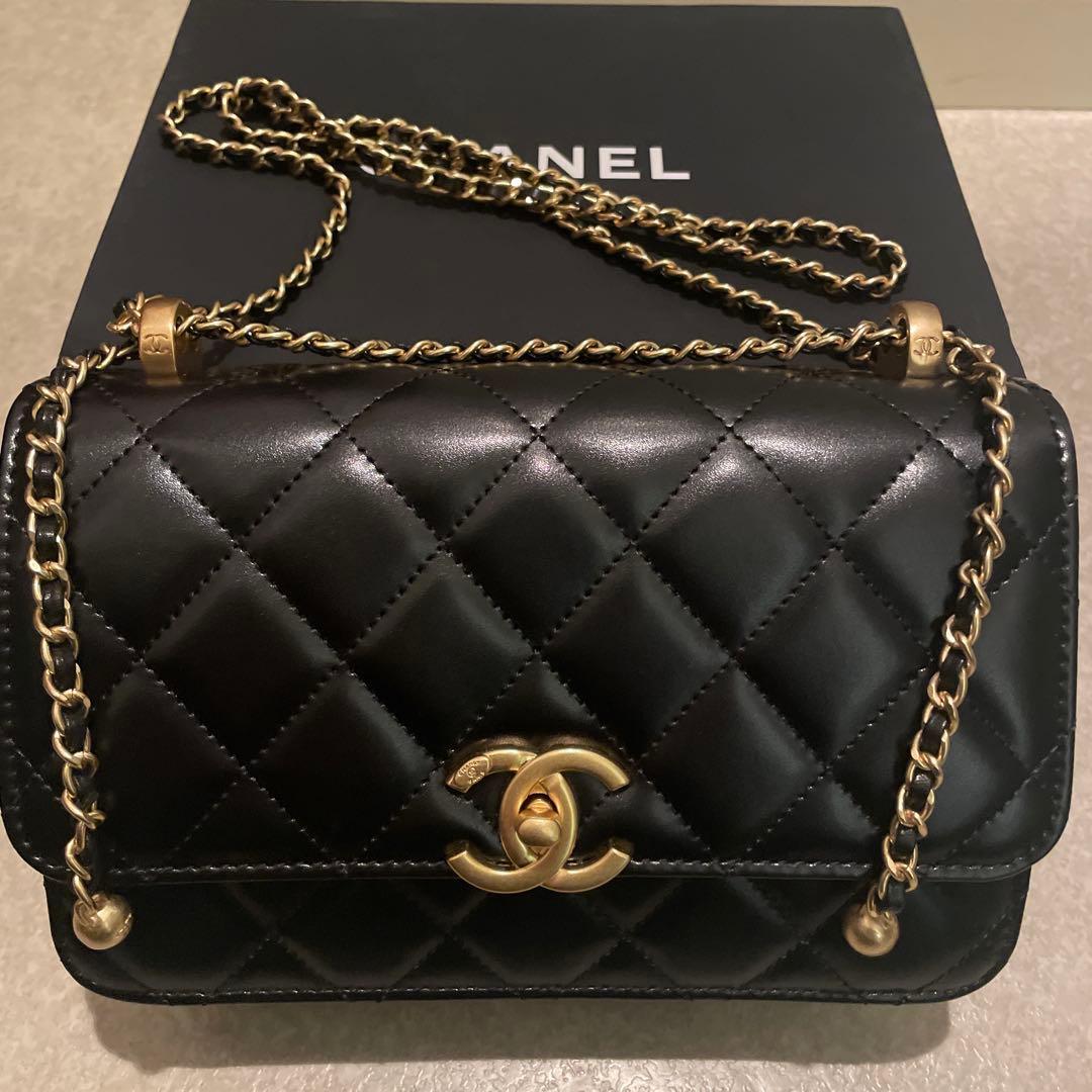 CHANEL ノベルティーブラック ショルダーバッグ キルティング