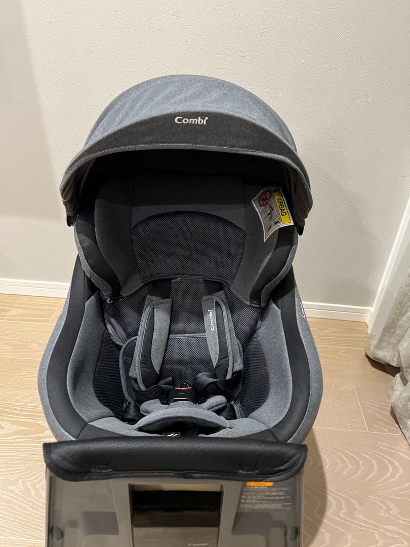 Combiクルムーヴスマート エッグショックJJ-600シートベルト固定