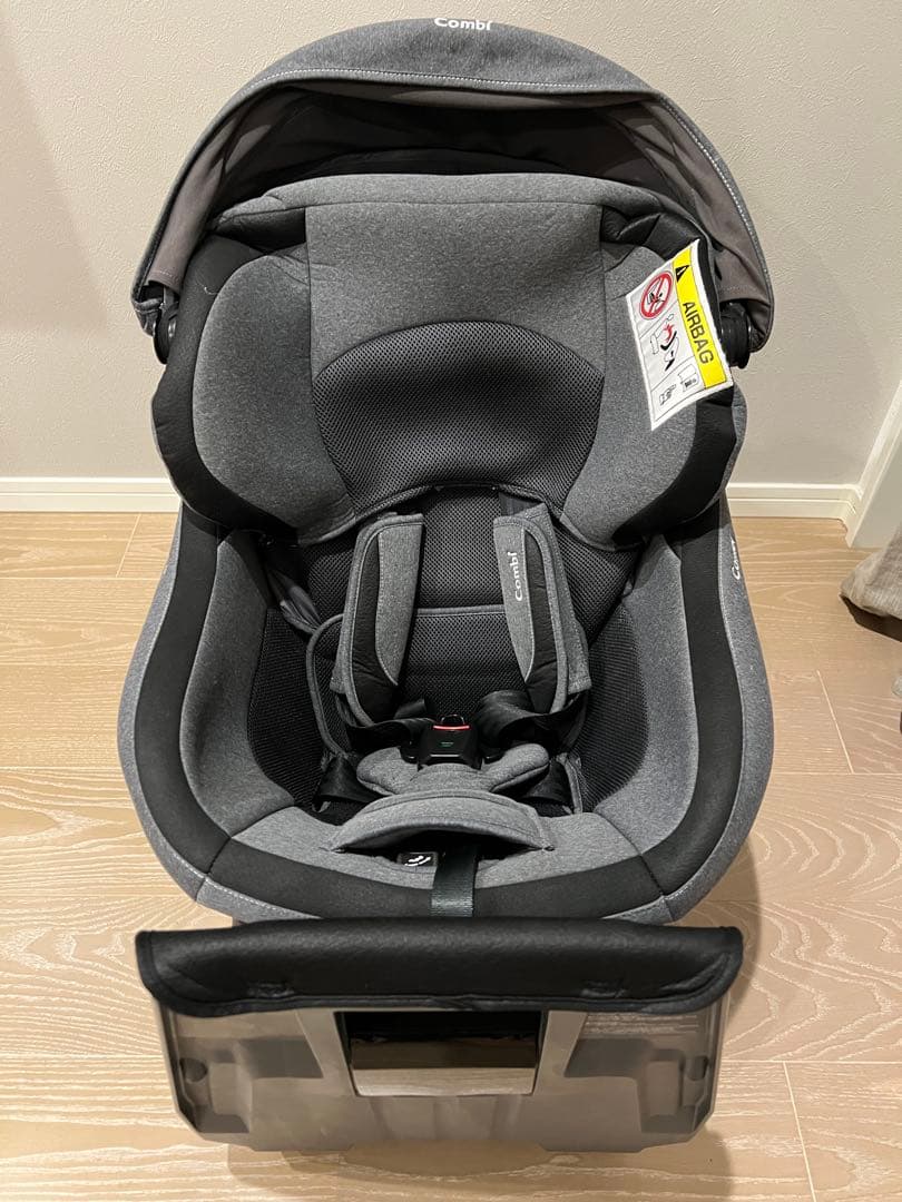 Combiクルムーヴスマート エッグショックJJ-600シートベルト固定