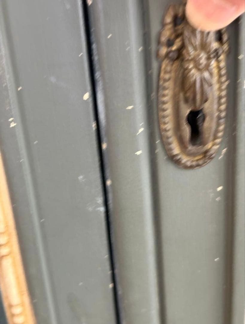 フランスアンティーク家具　 グレーのキャビネット 4引き出し付き