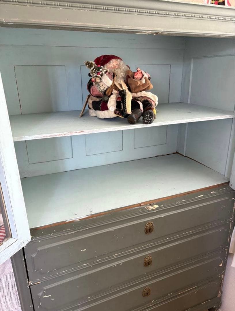 フランスアンティーク家具　 グレーのキャビネット 4引き出し付き