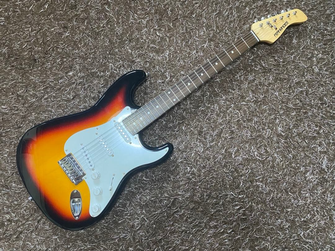 フェルナンデス　エレキギター