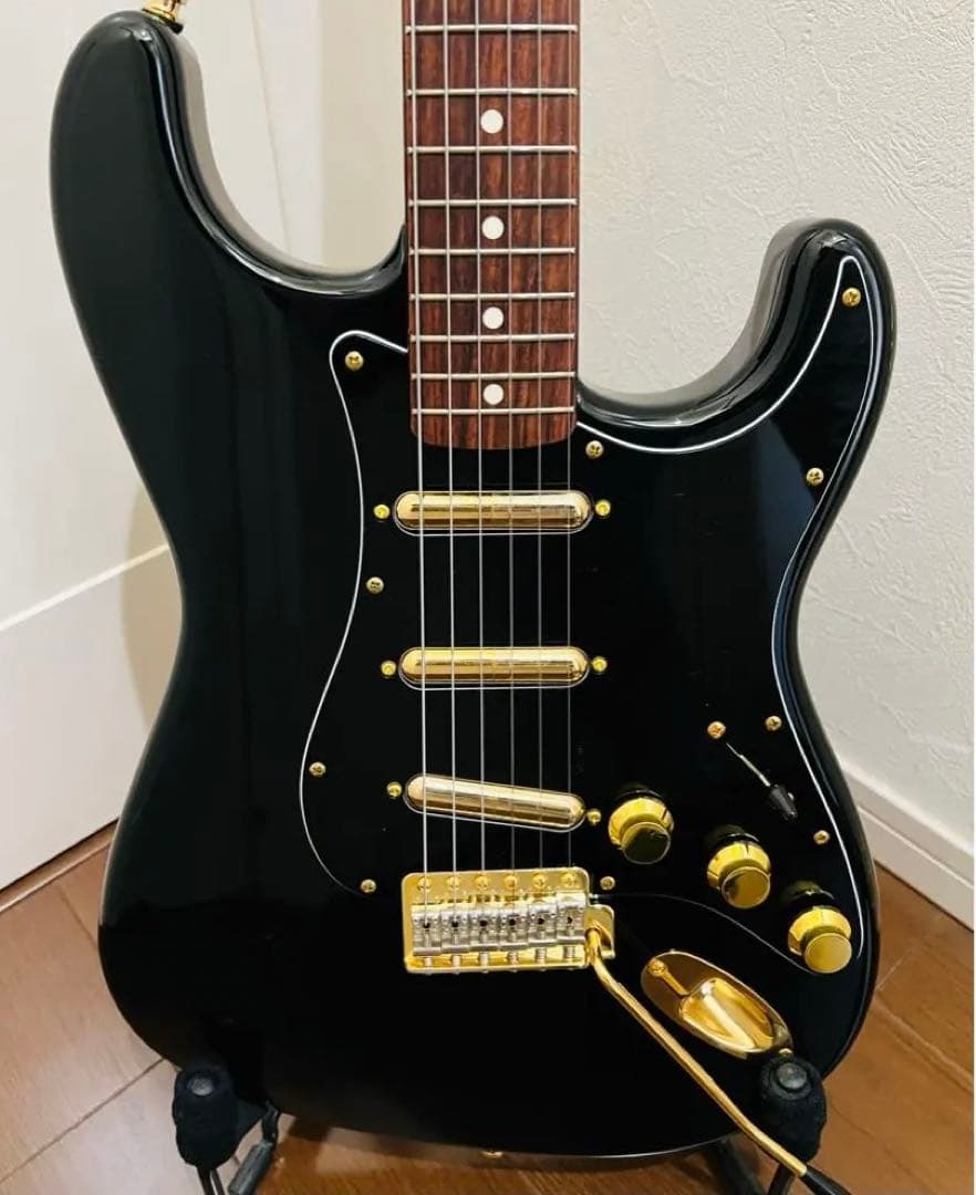 ギター Fender Japan Stratocaster ST62 ALLBLK