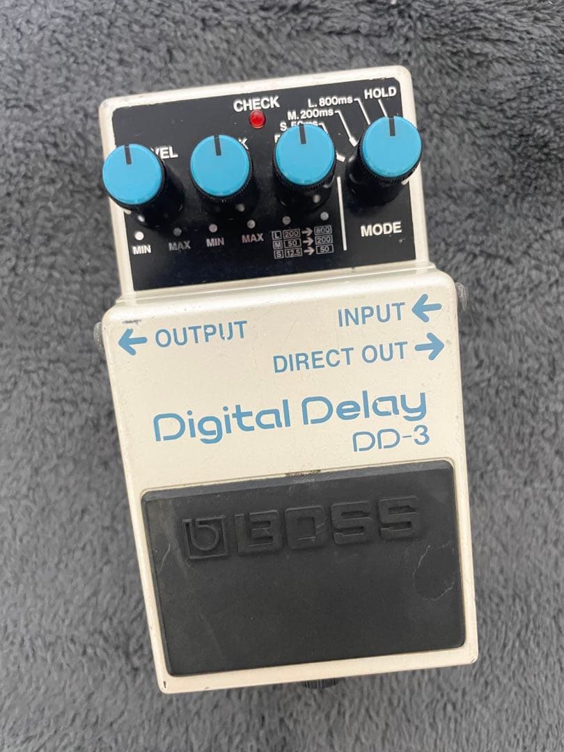 // BOSS デジタルディレイ DD-3 Delay Pedal //