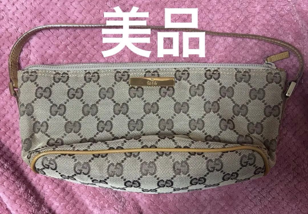 美品 GUCCIアクセサリーポーチ GG柄 キャンバス レザーハンドバッグ