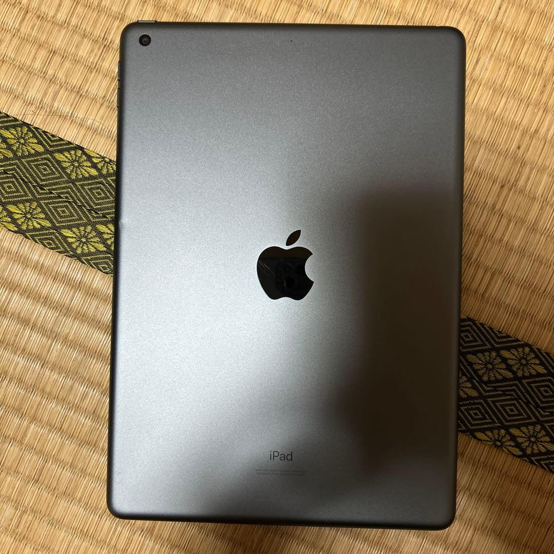 iPad 第8世代 32GB Wi-Fiモデル