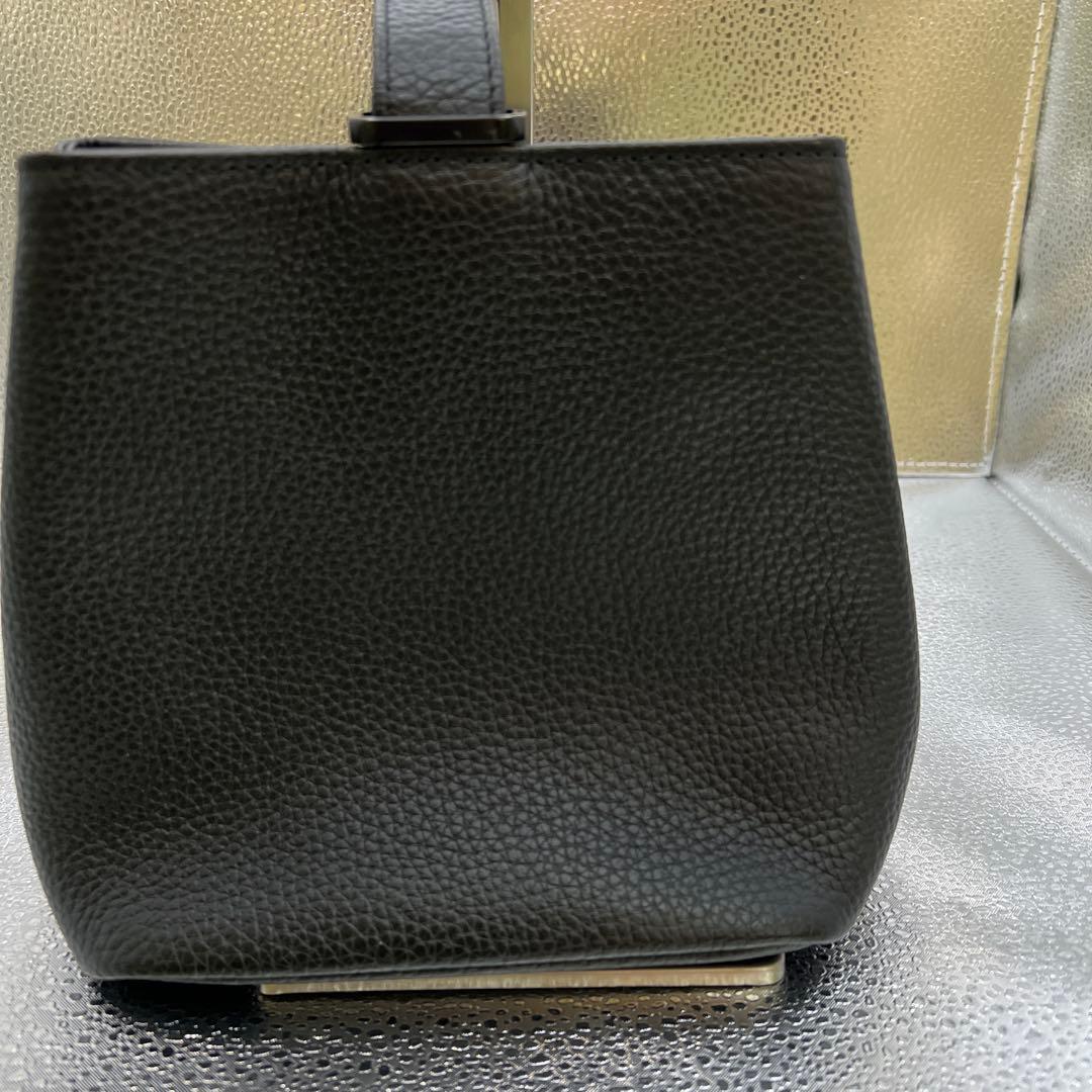 HushTug（ハッシュタグ）の巾着レザーバッグ超美品