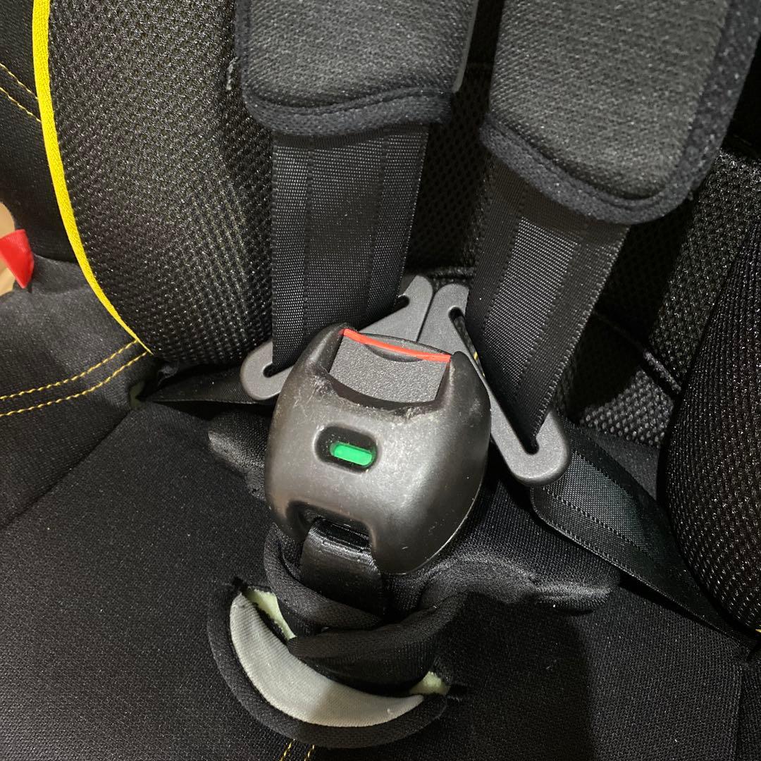 カーメイト エールべべ スイングムーン プレミアムS カーボンイエロー