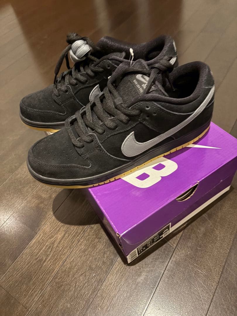 Nike SB Dunk Low Black/Fog ブラックフォグ