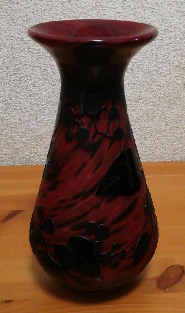 大川恵司作　彫刻　硝子　花図　花入　共箱　栞付　花瓶